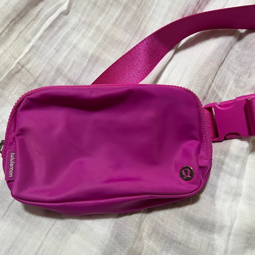 Lululemon pink Fanny pack belt bag